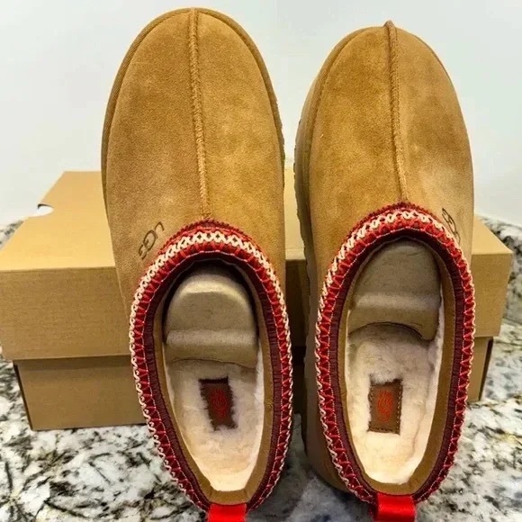 UGG Tazz Platform Slippers Chestnut Sandals - Picture 2 of 4